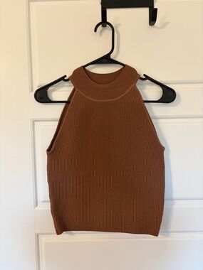 Ribbed Mock Neck Sleeveless Tank in Brown